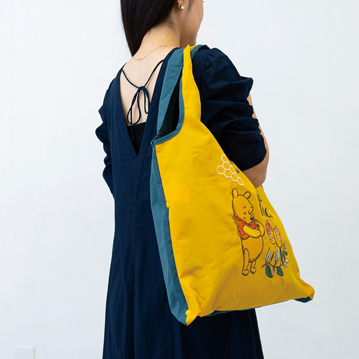 ディズニー　刺繍バッグ　くまのプーさん