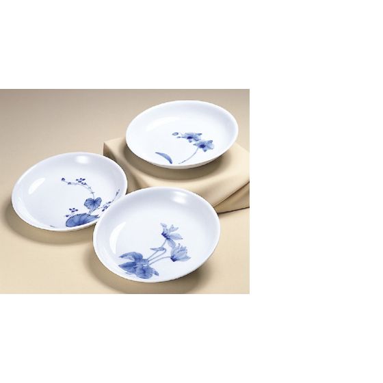 香蘭社] 染付三花パスタ皿｜カタログギフトのリンベル[公式]