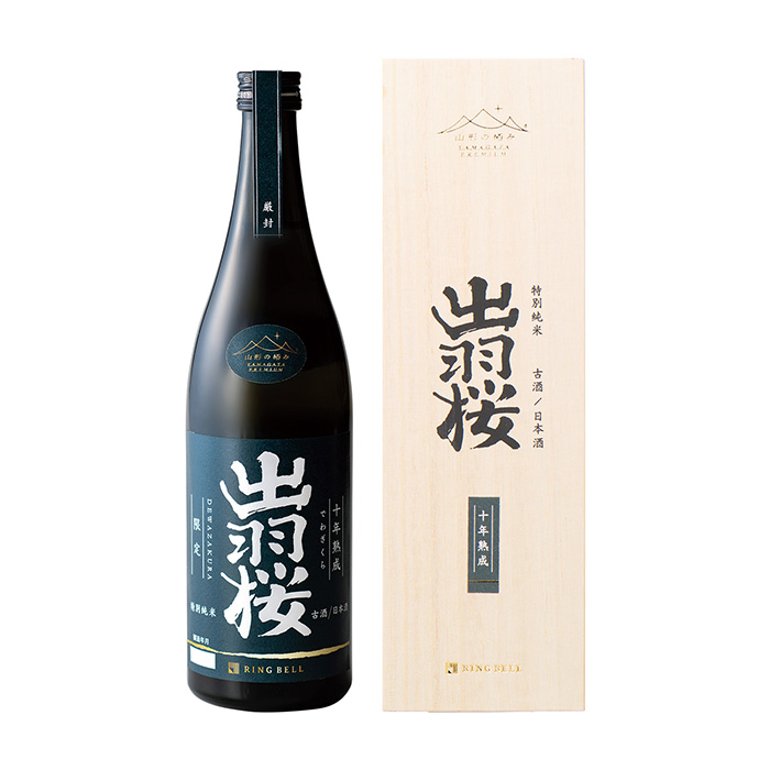山形の極み　山形県　出羽桜酒造　特別純米古酒１０年熟成　７２０ｍｌ