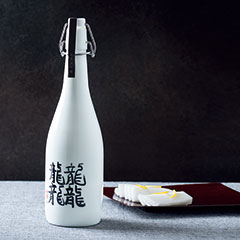 山形の極み　東の麓酒造　龍龍龍龍（てつ）　純米大吟醸　雫酒　７２０ｍｌ