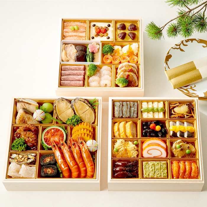 特製　サライのおせち　三段重