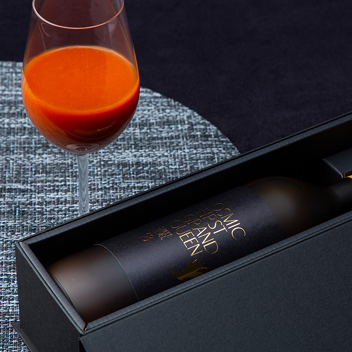 ＯＳＭＩＣ　ＦＩＲＳＴ　フルーツトマトジュース　ＧＲＡＮＤ　ＱＵＥＥＮ　７２０ｍｌ