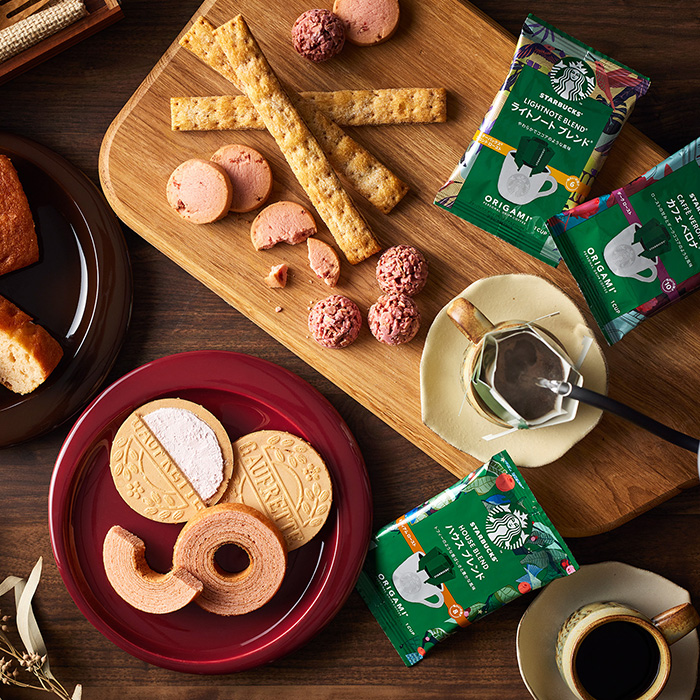 スターバックスコーヒー＆あまおうバウムスイーツセレクト