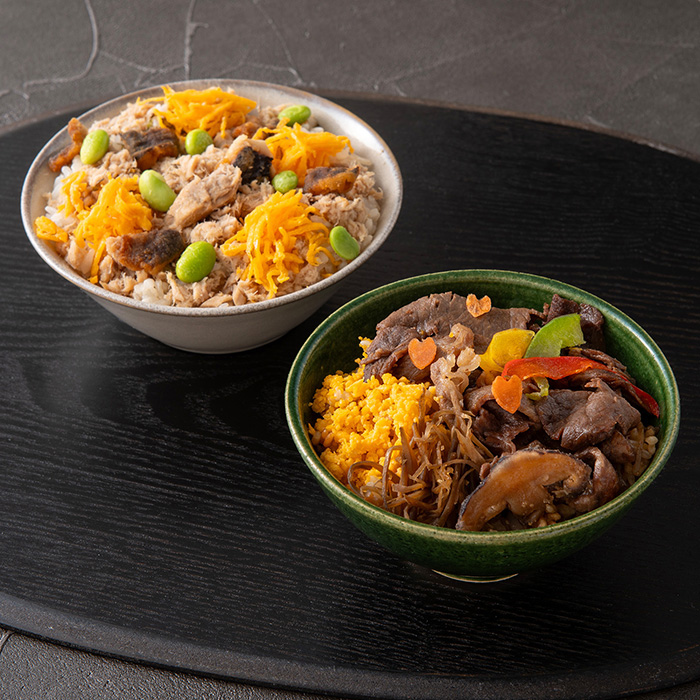 クールフーズＨＡＮＡ　豊後牛しぐれ飯・鮪そぼろ蒸しすし