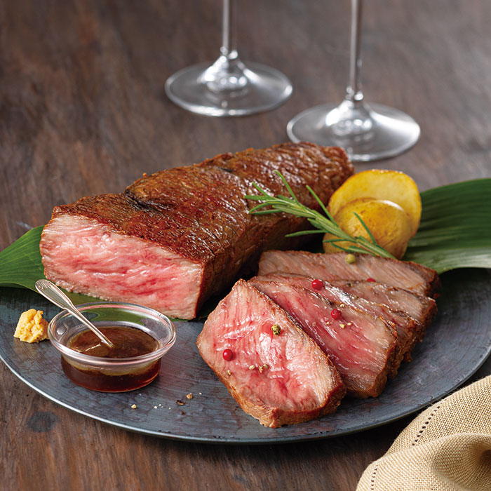 山形県 米沢牛 ローストビーフ用塊肉(ロース) 500g 山形県 米沢牛 ローストビーフ用塊肉(ロース) 500g