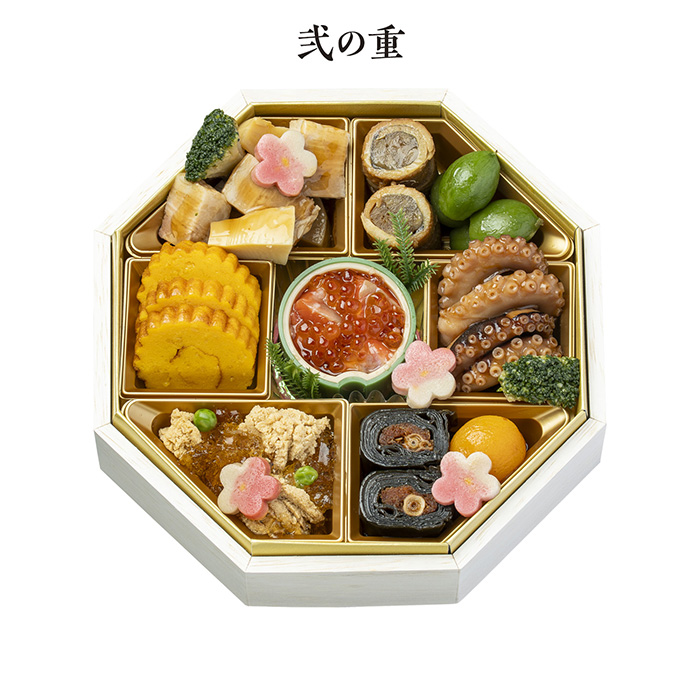 日本の極み　【千里山荘】　特選おせち　八角三段重（お届けは２０２６年１２月３０日）