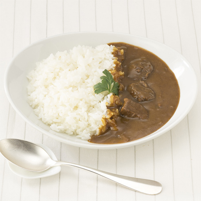 〈キッチン飛騨〉飛騨牛使用ビーフカレー３缶セット