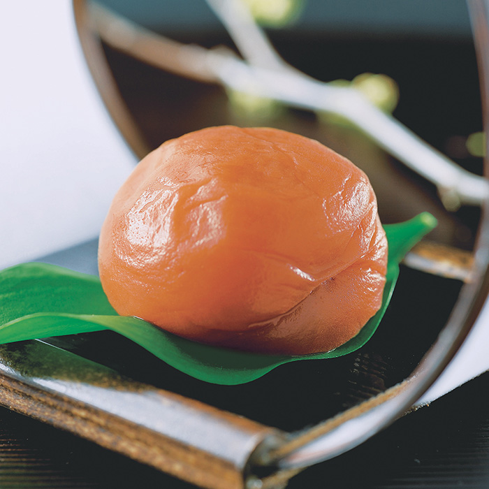 〈せきもとフーズ〉紀州南高梅（３００ｇ）