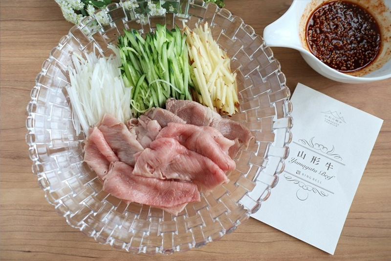 山形牛肩ロースすき焼き 写真4