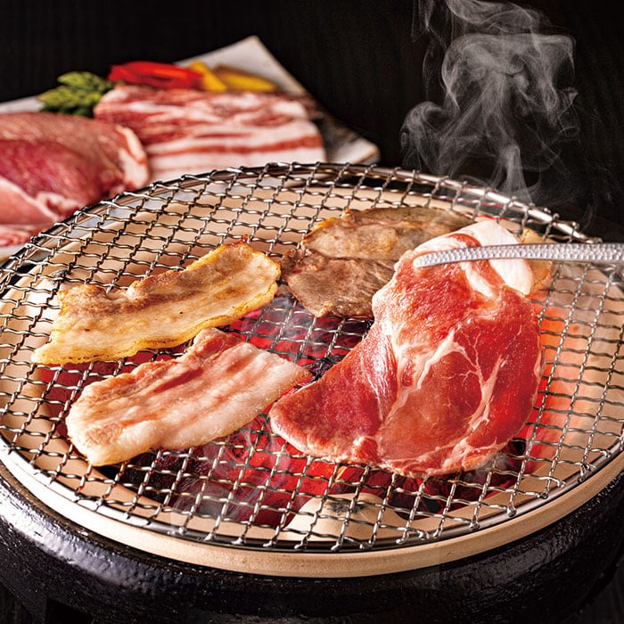鹿児島県　霧島高原ロイヤルポーク黒豚　焼肉用　700ｇ