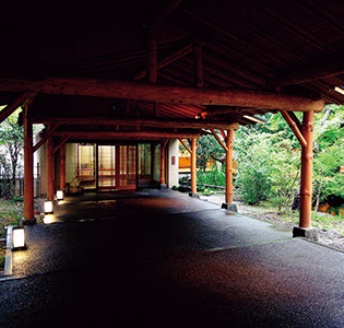 　［群馬・老神温泉］仙郷　ペア宿泊