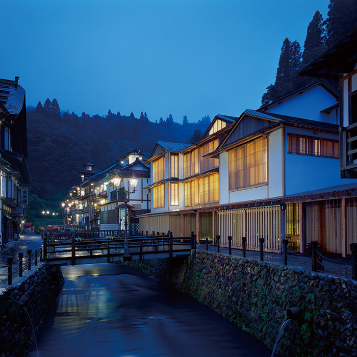 　［山形・銀山温泉］旅館　藤屋　ペア宿泊