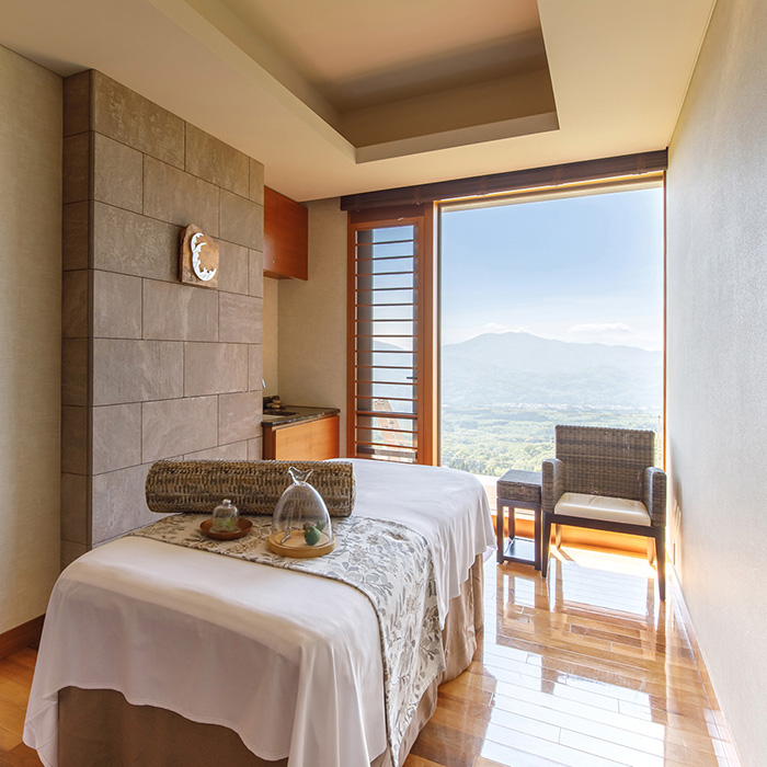 ［新潟・妙高高原］赤倉観光ホテル Ｈｅａｖｅｎｌｙ Ｖｉｅｗ Ｅａｒｔｈ ＳＰＡ ｂｙ ｅｌｅｍｅｎｔａｌ ｈｅｒｂｏｌｏｇｙ スパトリートメント１名