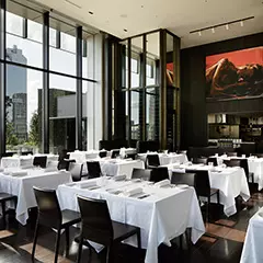 ［大阪・梅田］ＴＨＥ　ＣＯＳＭＯＰＯＬＩＴＡＮ　ランチペア