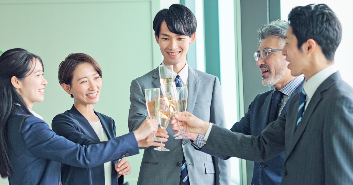 周年記念品とは？法人の周年イベントで贈るギフトの選び方や人気の商品を解説
