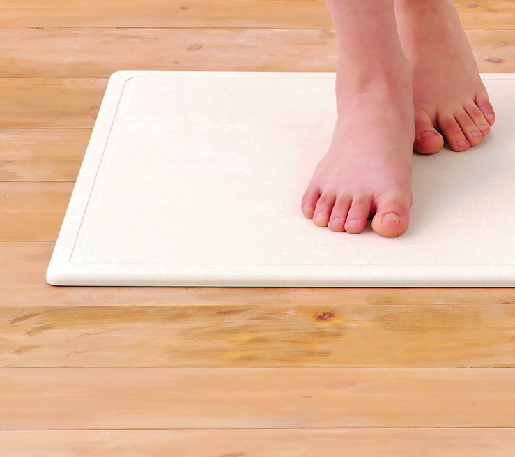 さらさら清潔、お手入れ簡単！珪藻土バスマット｜リンベル[公式]