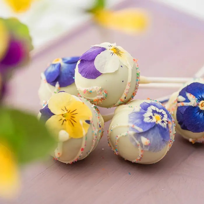 ミホパンポップケーキ　ビオラのお花のブーケ