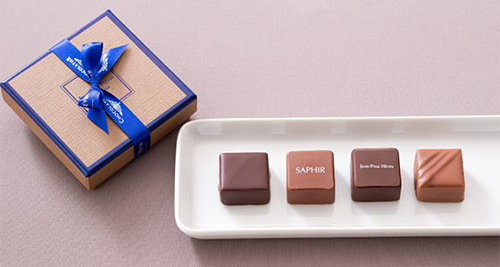 パリで ジャンポールエヴァン チョコレート詰め合わせ 送料無料の通販 By タンタン S Shop ラクマ んのでご
